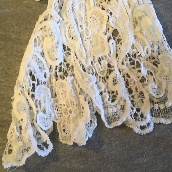 Lace top with Bell Sleeves off-white (S/M) - Picture 8 of 8